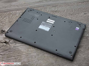 Das Satellite Pro R50 ist deutlich flacher geworden.